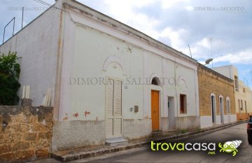 casa indipendente in vendita a Tricase in zona Depressa