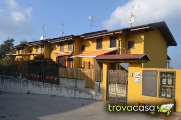 casa indipendente in vendita a Borgo Ticino in zona Lazzaretto
