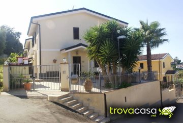 casa indipendente in vendita a Tropea