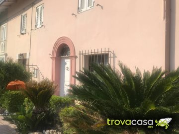 casa indipendente in vendita a San Clemente in zona Sant'andrea in Casale
